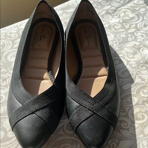Anne Klein Black Ballet Flats